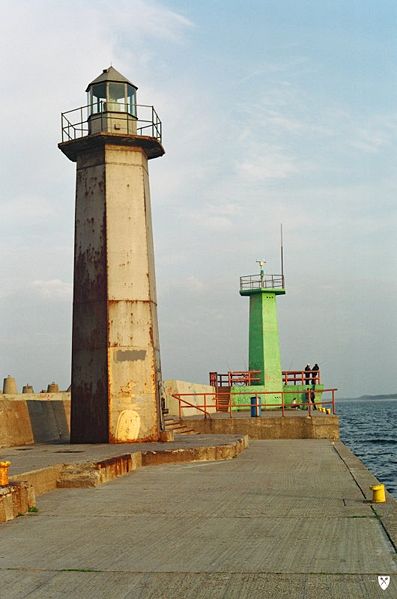 397px-Władysławowo_wejście_do_portu.jpg