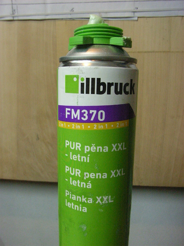 holen, pianka PU  illbruck FM 370_01a.jpg