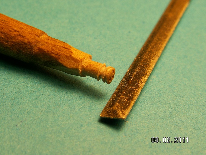 Krok 8: piłuje kształt drugiego boku