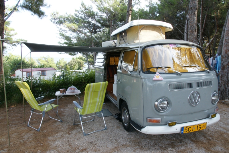 Camping w Chorwacji na wyspie KRK w drodze do Dubrownika.