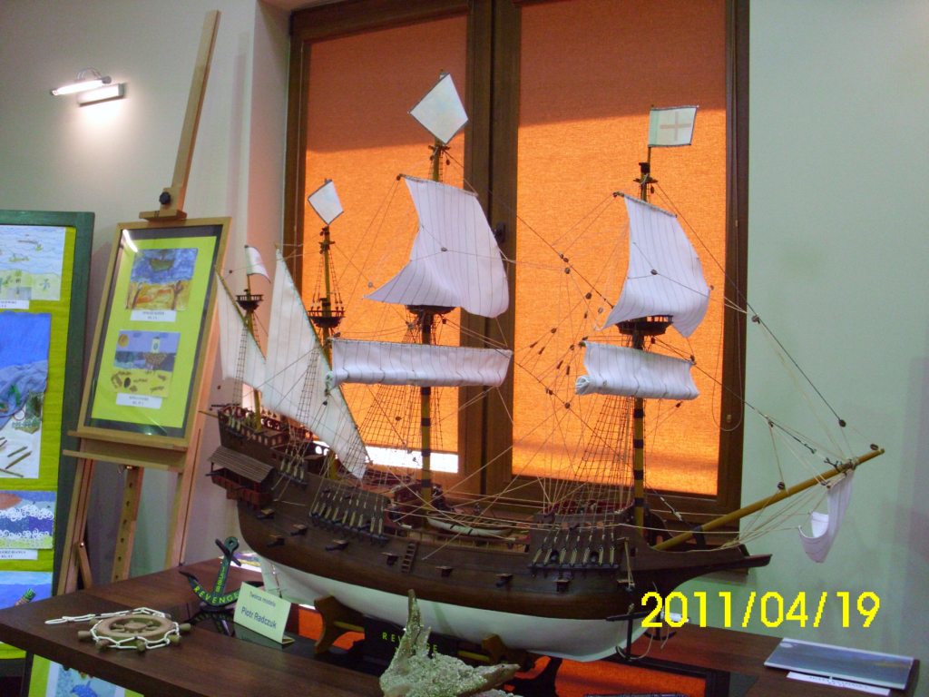 a 001.jpg