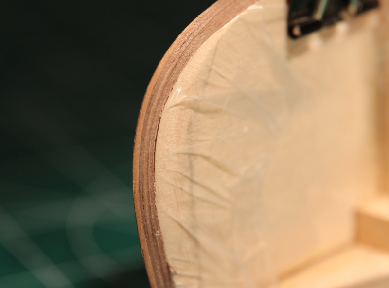 IMG_7191s.jpg (220.35 KiB) Przejrzano 13896 razy Widoczna folia wsunięta pod stewę.