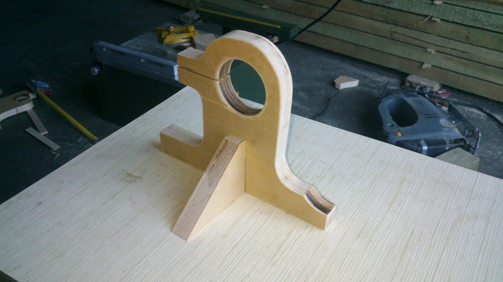 DSC_0558.jpg (129.52 KiB) Przejrzano 9252 razy Dodałem małe wzmocnienie do uchwytu.