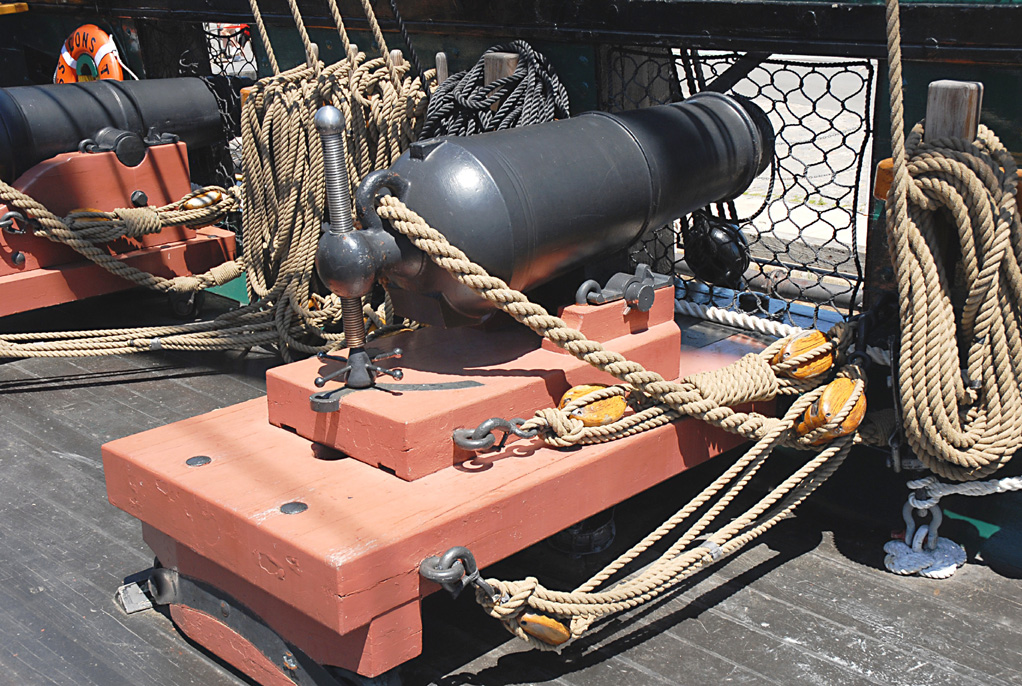Constitution carronade.jpg