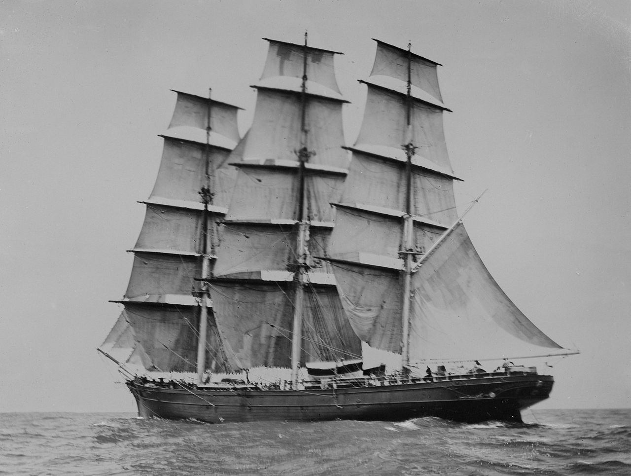 1280px-Cutty_Sark_(ship,_1869)_-_SLV_H91.250-164-1.jpg