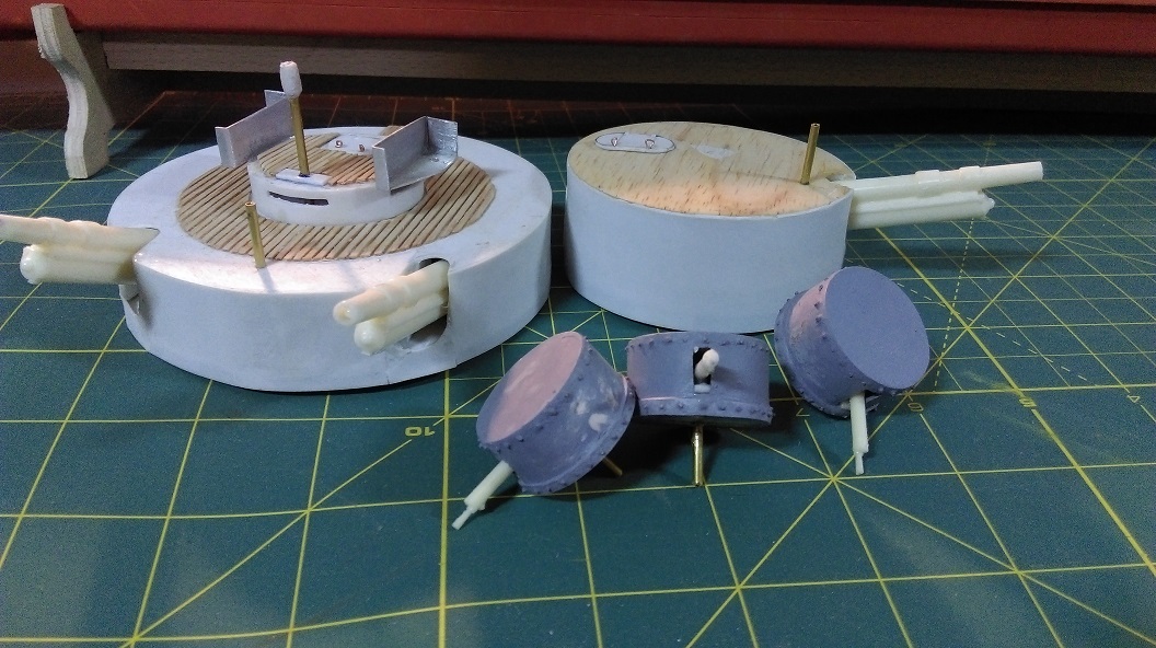 IMAG0655.jpg (246.41 KiB) Przejrzano 9470 razy a tu całe uzbrojenie mojego okrętu