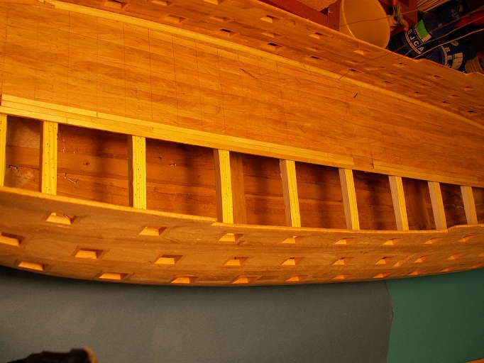 Jedna połówka pokładu  zdjęta