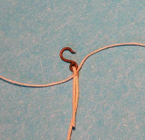 Krok 2 - opaska przy haku.jpg