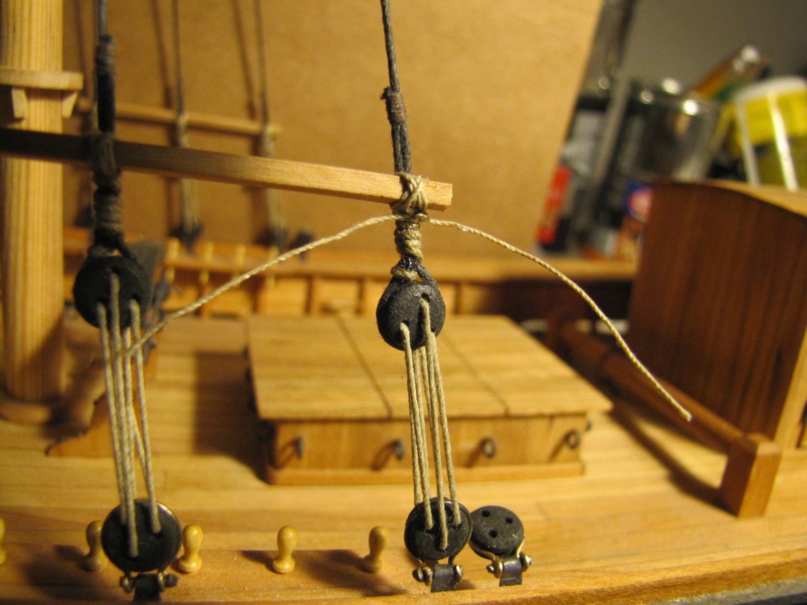 IMG_0374.JPG (430.22 KiB) Przejrzano 7797 razy Wiązanie poprzeczki usztywniającej wanty