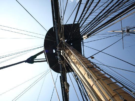 am-hms-victory-deck.jpg