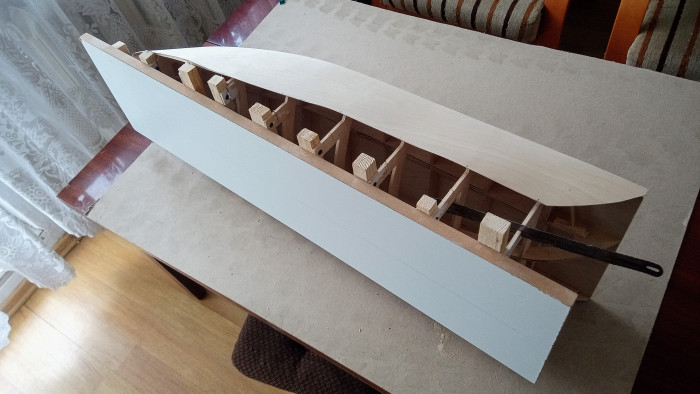 IMG_20221015_122207_487.jpg (5.26 MiB) Przejrzano 3691 razy Odcinanie kadłuba od deski